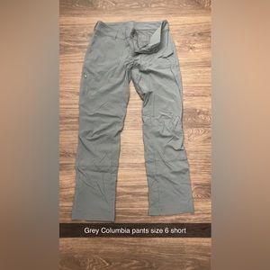 Womens Columbia Pants. Size 6 short.